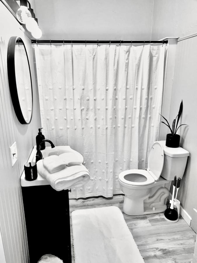Newly Renovated Cozy Home Minutes From Broadmoor And Downtown Colorado Springs Luaran gambar